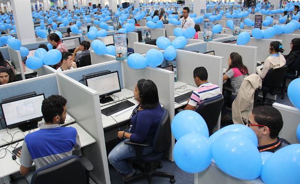 Criação de empregos surpreende, e governo antecipa divulgação de dado